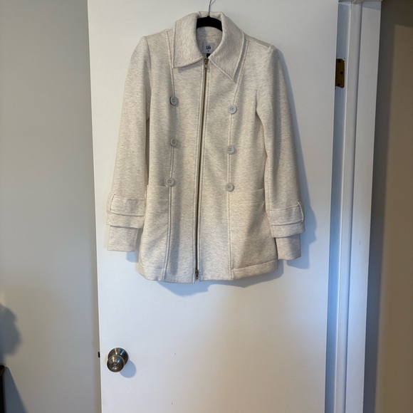 Cabi Headline Topper Women’s Cream Coat - Picture 9 of 16